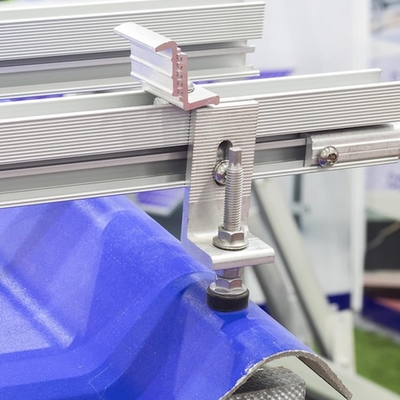 Montaje de techo de acero inoxidable tornillos de tierra solar L Kit de pernos de pernos para varios tamaños