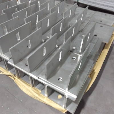 AL6005-T5 Energía solar Carport para el canal de paneles solares Sistema de estacionamiento de coches de carga