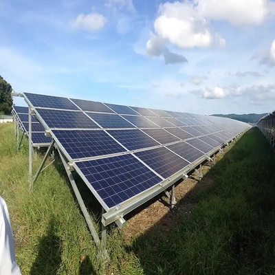 Montaje de plata natural para la instalación de paneles solares preensamblado y personalizado