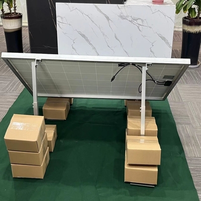 Placas de lastre para sistemas fotovoltaicos solares montados en tierra en superficies naturales o negras