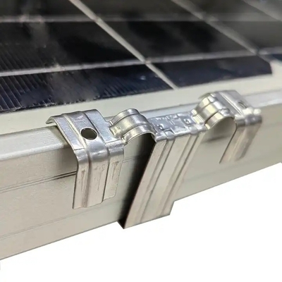 30 mm 35 mm 40 mm Panel solar de plástico resistente a los rayos UV Clip de drenaje de agua Carga de nieve 1.5KN/m2